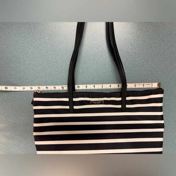 Kate Spade ‼️ Black & White Striped Nylon Shoulder Tote Bag - Picture 10 of 12